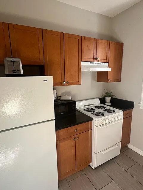 2 bed, $3,100 — Photo 3