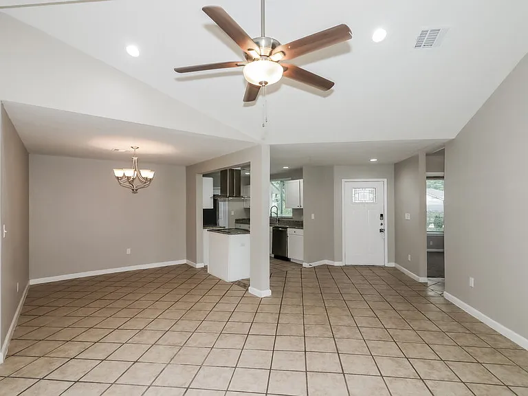 2631 Dawn Star Dr — Photo 4