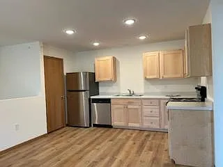 822 Adams Ct #601