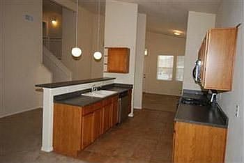 3rd image of 250 Cloud View Ave SW #1