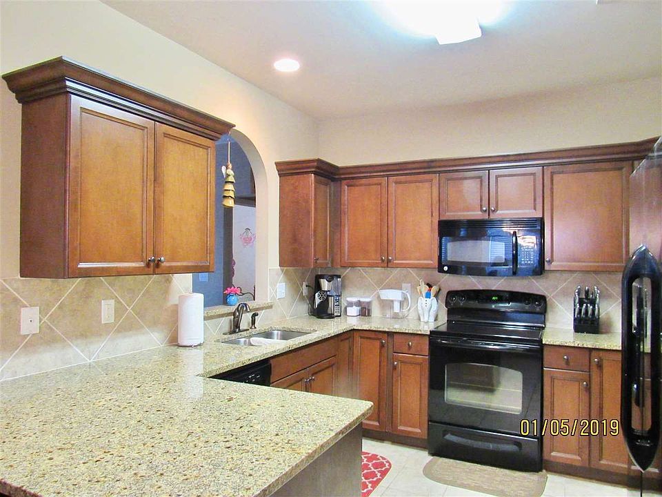 2nd image of 530 Beckett Ln