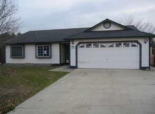 1205 Southpointe Dr, Red Bluff, CA 96080