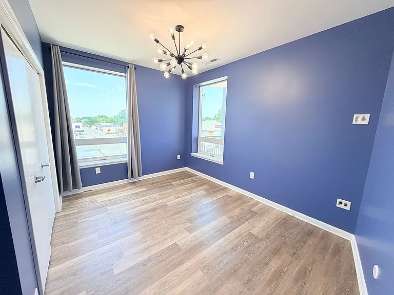 3101 E 10th St #301 — Photo 12