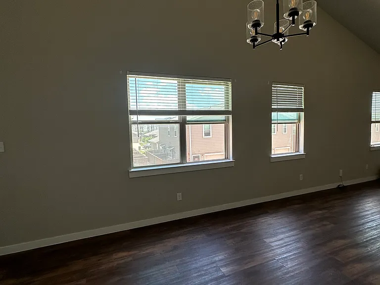 742 Fallow Dr — Photo 8