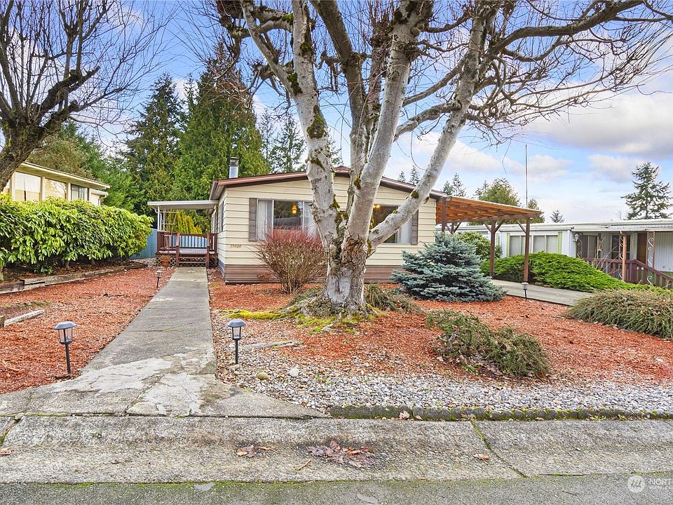 1st image of 19626 Hollyhills Dr NE