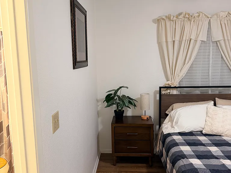 Entrance to guest bedroom