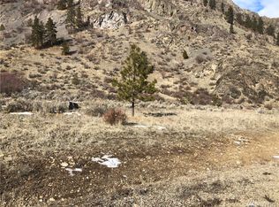 4 Lake Bluff Rd, Tonasket, WA 98855