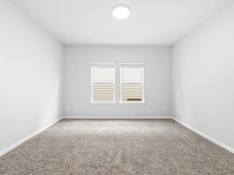 5021 Silver Canoe Way — Photo 10