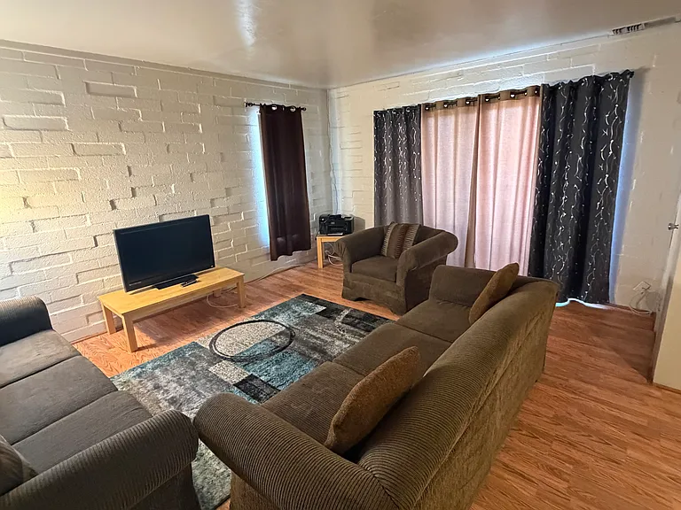 911 N Euclid Ave #207 — Photo 17