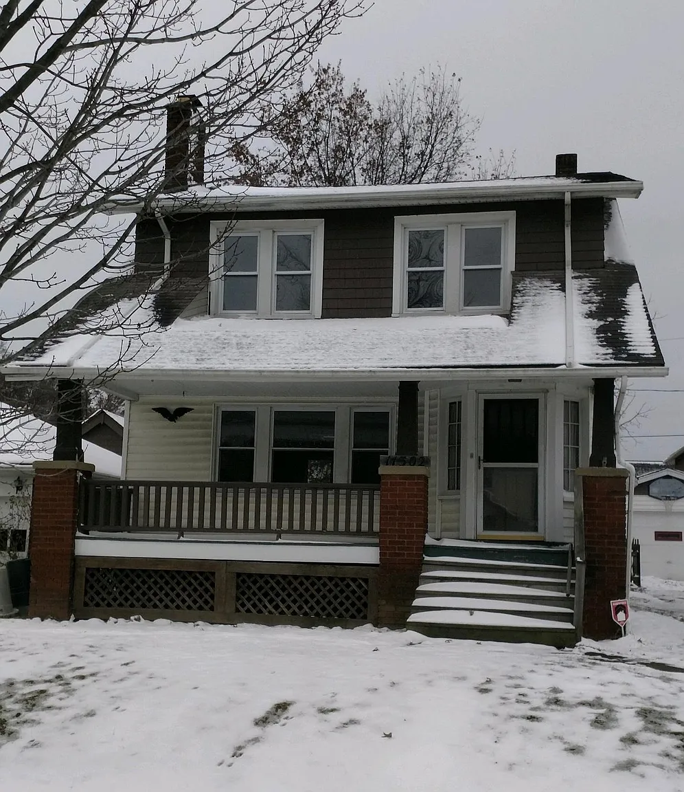 11302 Langton Ave photo 1