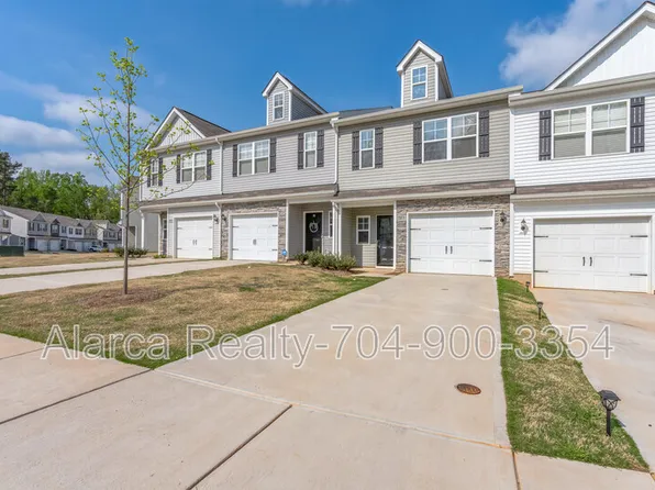 7213 Somerford Rd, Charlotte, NC 28215