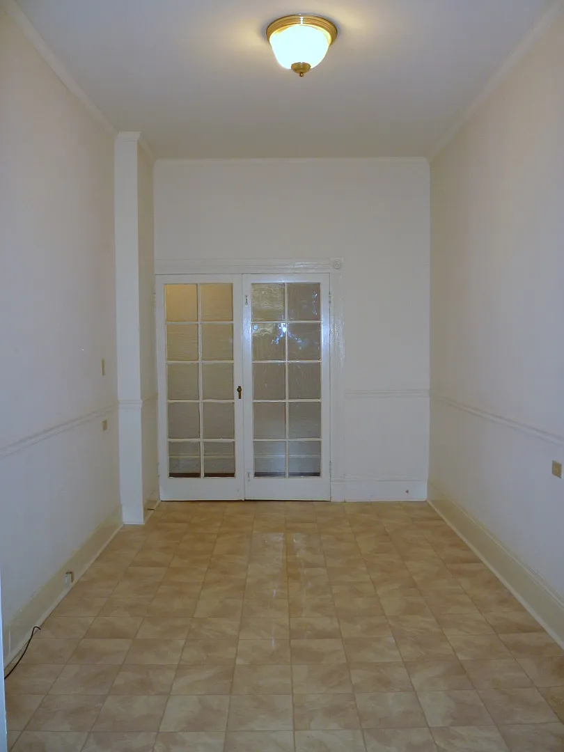 1121 Wertland Street — Photo 1