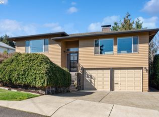 8027 SW Ruby Ter, Portland, OR 97219