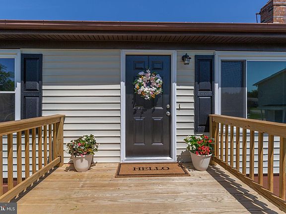 3rd image of 6732 Forbes Pl W