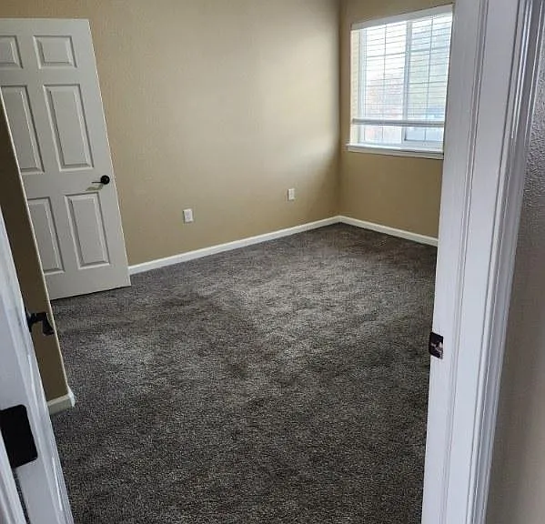 157 Clubhouse Cir #202 — Photo 4