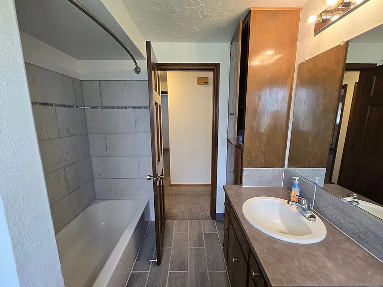 4645 Reimann St NE — Photo 7