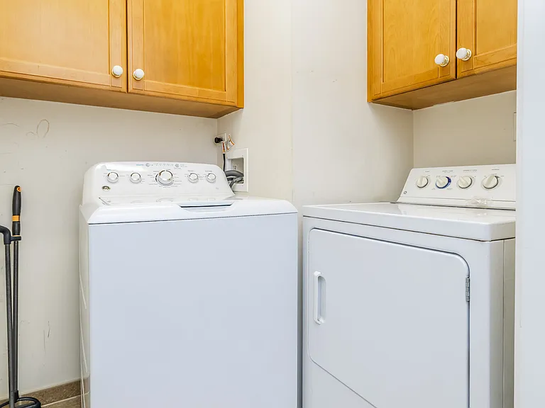 21 E Huron St #1207 — Photo 4