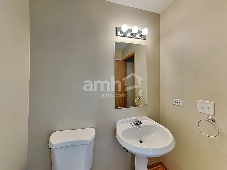 481 Pheasant Chase Dr — Photo 7