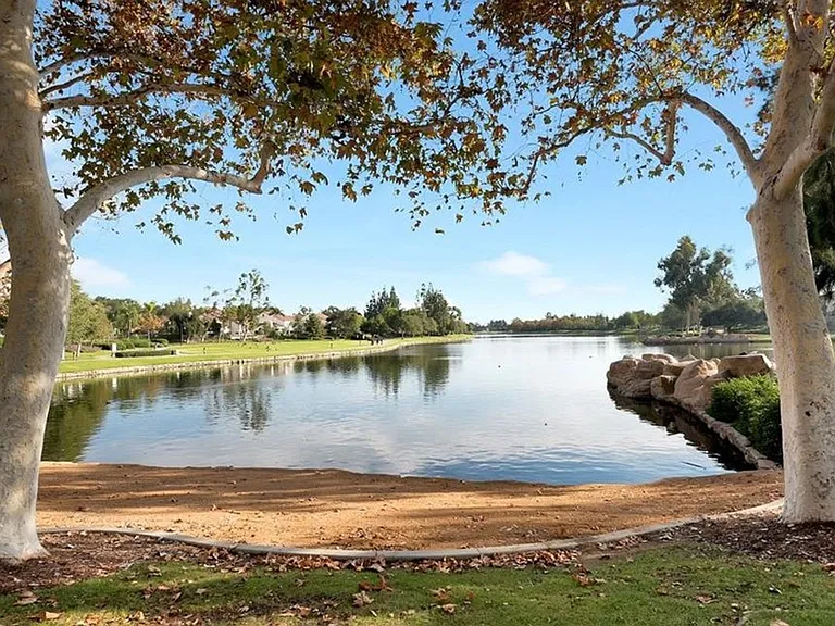 20891 Porter Ranch Rd — Photo 49