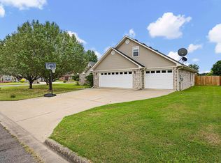 101 Cheyenne Ln, Clarksville, AR 72830