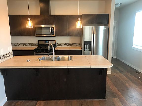 5th image of 63161 NE De Haviland St Unit 1