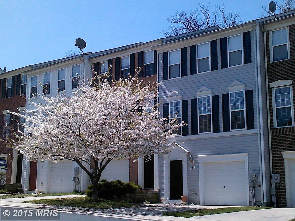 569 Ellison Court for the discriminating Buyer!