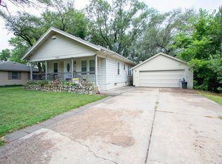 323 N Elm St, Whitewater, KS 67154