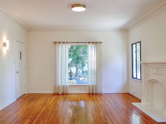 3rd image of 361 N Sierra Bonita Ave APT A