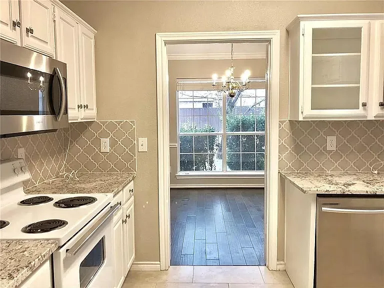 8000 Anchor St — Photo 6