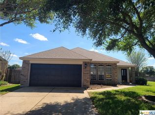 104 Arabian Dr, Victoria, TX 77904