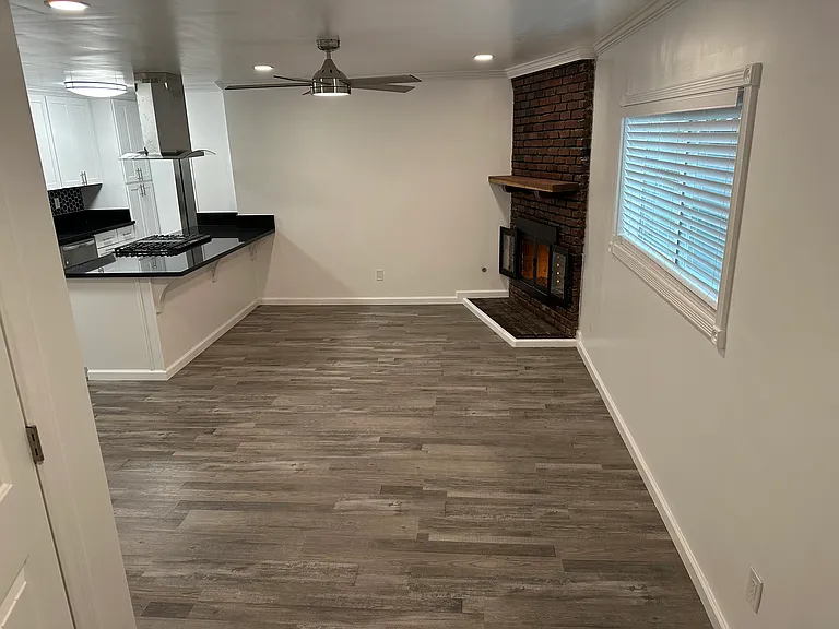 8116 Howe St — Photo 5