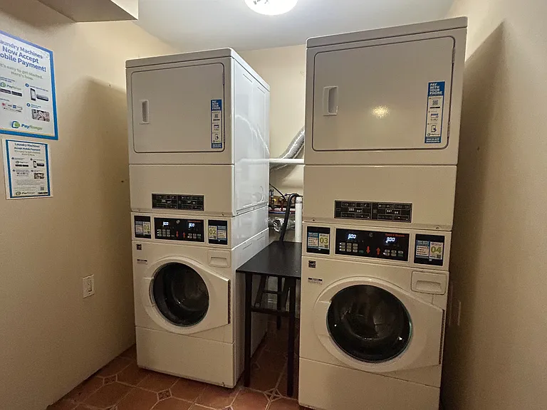 435 Walnut Ave #8 — Photo 10