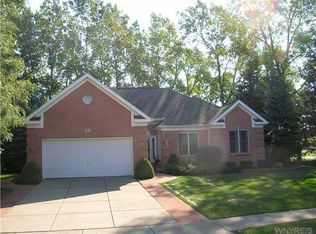 1 Landings Dr, Amherst, NY 14228