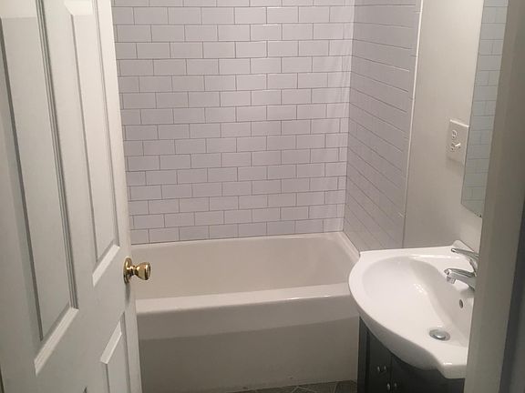 4th image of 2363 Cobbs St