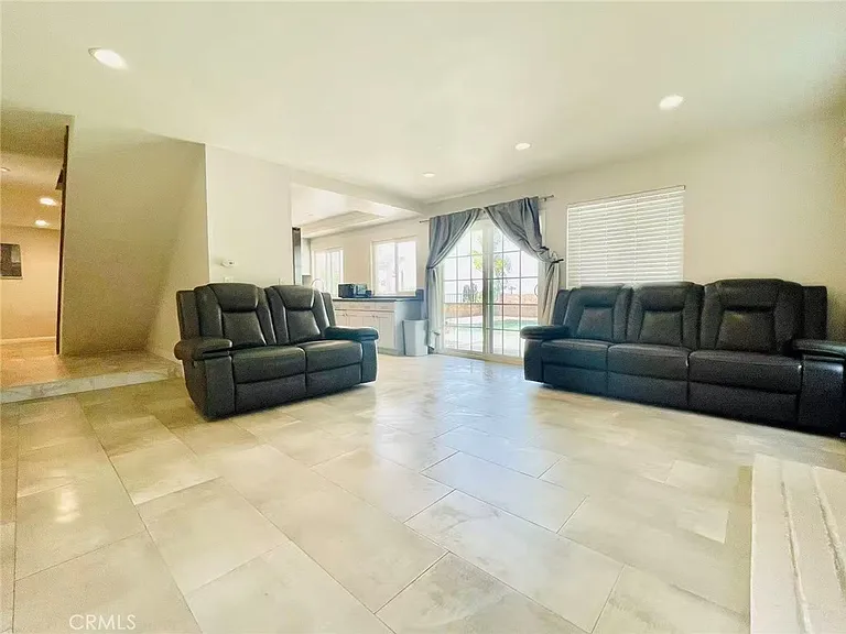 20431 Huntcliff Ln — Photo 5
