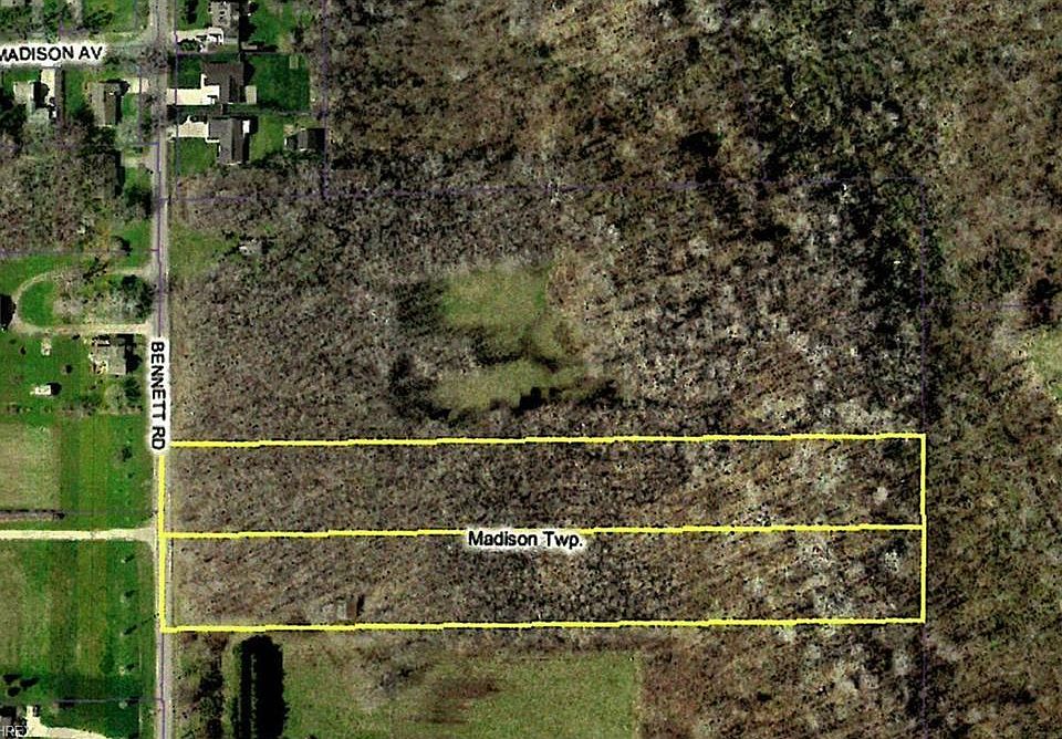 2nd image of 2451 Bennett Rd