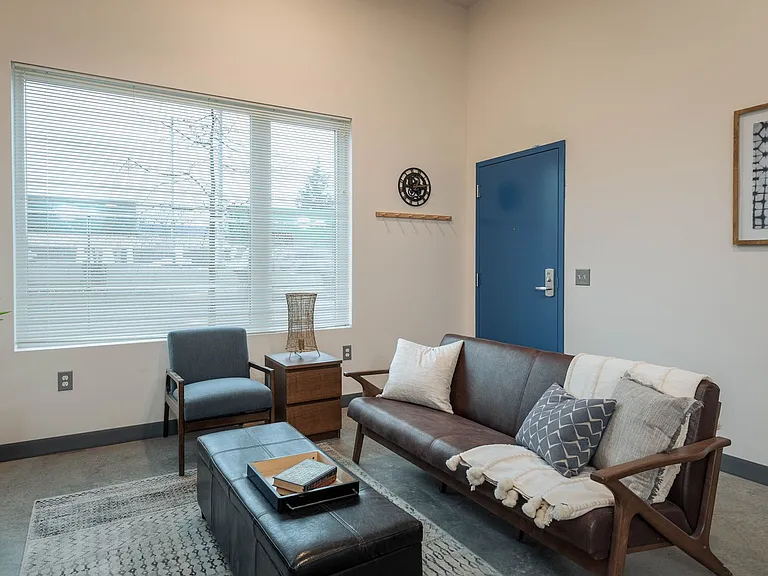 Dean River Apartments — Photo 7