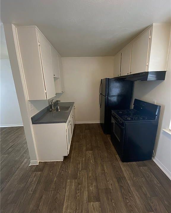 1st image of 1206 E 52nd St #208B