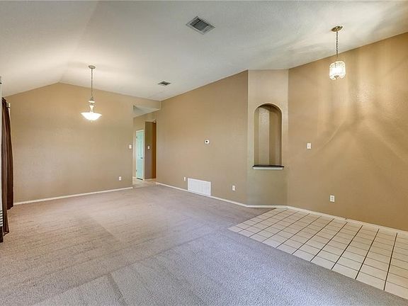 3rd image of 9505 Sanford Dr