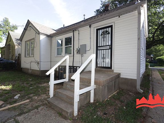 5th image of 2415 Arlington Ave