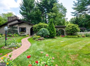 2719 Fiddlers Green Rd, Lancaster, PA 17601