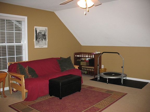 5th image of 7327 Olive Branch Ln