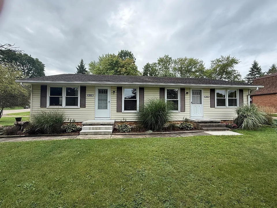 2900 Thackeray Ave NW