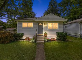 27711 Pembroke St, Livonia, MI 48152