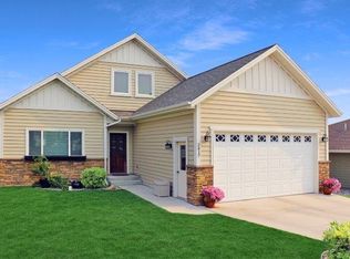 2417 Aspen Grove Dr, Sheridan, WY 82801