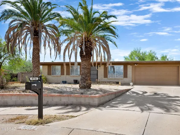 9716 E Hollow Pl, Tucson, AZ 85748
