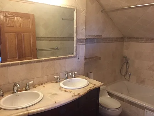 Rented by New York Realty Minimax Inc | media 14