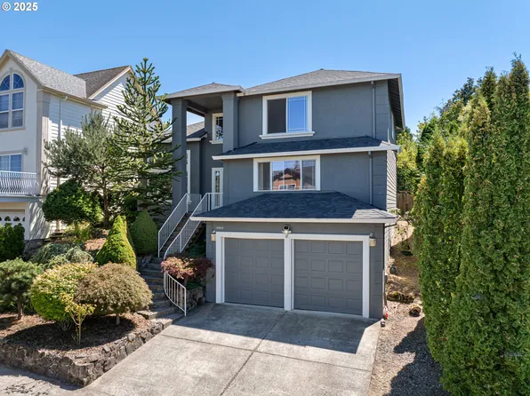 10938 SE Knapp St, Portland, OR 97266