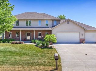 W6141 Wild Cherry Ct, MENASHA, WI 54952