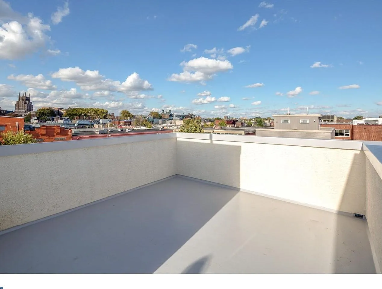 3 bed, 2100 sqft, $2,700 — Photo 1